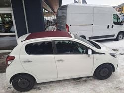 Weiß Gebraucht 2015 Peugeot 108 Allure Limousine | 6.800 € (Fairer Preis)