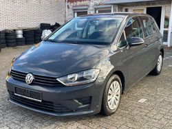 Grau Gebraucht 2016 VW Golf Trendline Limousine | 6.450 € (Teuer)