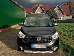 Grau Gebraucht 2019 Dacia Dokker Stepway Van | 11.000 € (Guter Preis)