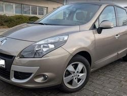 Gold Gebraucht 2010 Renault Scénic III Dynamique Van / Kleinbus | 6.900 € (Fairer Preis)