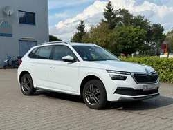 Weiß Gebraucht 2020 Skoda Kamiq Style SUV | 14.990 € (Guter Preis)