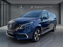 Blau Gebraucht 2024 Mercedes EQV300 Avantgarde Van / Kleinbus | 51.499 € (Fairer Preis)