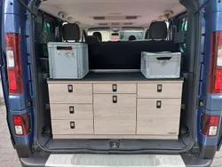 Blau Gebraucht 2018 Nissan NV300 Van | 26.950 €