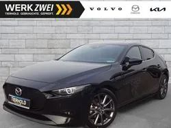 Onyxschwarzmetallic Gebraucht 2021 Mazda 3 Selection Kleinwagen | 20.990 € (Guter Preis)