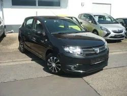 Perlmuttschwarz (metallic) Gebraucht 2013 Dacia Sandero Lauréate Kleinwagen | 4.660 € (Fairer Preis)