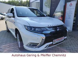 Weiß Gebraucht 2021 Mitsubishi Outlander P-HEV Spirit+ SUV | 25.490 € (Etwas zu teuer)