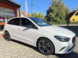 Polarweiss Gebraucht 2019 Mercedes B200 Van / Kleinbus | 23.650 € (Fairer Preis)