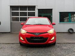 Rot Gebraucht 2013 Hyundai i20 Edition Kleinwagen | 3.300 € (Fairer Preis)