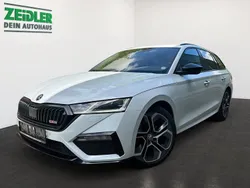 Moonweiß perleffekt Gebraucht 2022 Skoda Octavia RS Kombi | 35.950 € (Teuer)