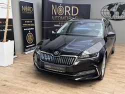 Schwarzmagic perlef (metallic) Gebraucht 2020 Skoda Superb Style Kombi | 18.899 € (Fairer Preis)