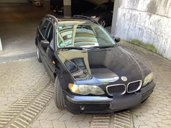 Schwarz Gebraucht 2007 BMW 318 Kombi | 1.400 € (Superpreis)