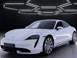 Weiß Gebraucht 2020 Porsche Taycan Turbo Limousine | 64.900 € (Guter Preis)