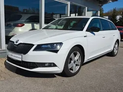 Moonweiss metallic Gebraucht 2018 Skoda Superb SportLine Kombi | 13.990 € (Fairer Preis)