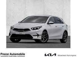 Weiß Neu 2025 Kia Ceed Limousine | 24.290 € (Fairer Preis)