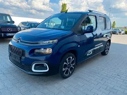 Blau Gebraucht 2018 Citroën Berlingo Shine Van / Kleinbus | 14.999 € (Guter Preis)