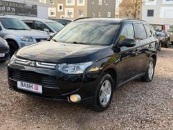 Schwarz Gebraucht 2013 Mitsubishi Outlander Instyle SUV | 11.200 € (Etwas zu teuer)
