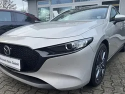 Silber Gebraucht 2023 Mazda 3 Exclusive-Line Kleinwagen | 23.980 € (Guter Preis)