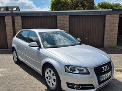 Silber Gebraucht 2013 Audi A3 Sportback Ambiente Limousine | 9.750 € (Guter Preis)