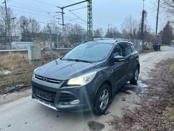 Grau Gebraucht 2016 Ford Kuga Individual SUV | 7.990 € (Fairer Preis)