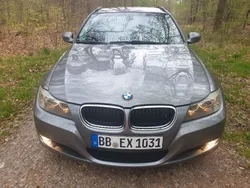 Grau Gebraucht 2010 BMW 318 Sport Line Kombi | 4.490 € (Fairer Preis)