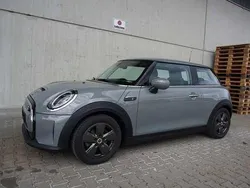 Grau Gebraucht 2022 Mini Cooper Kleinwagen | 20.883 € (Etwas zu teuer)