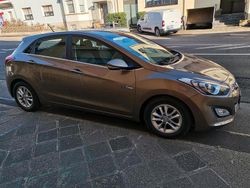 Braun Gebraucht 2012 Hyundai i30 Limousine | 4.500 € (Guter Preis)