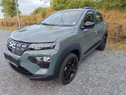 Grün Gebraucht 2022 Dacia Spring Essentiel Kleinwagen | 10.200 € (Guter Preis)