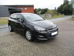 Schwarz Gebraucht 2014 Opel Astra Selection Kombi | 5.950 € (Guter Preis)