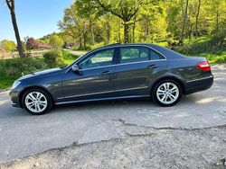Grau Gebraucht 2010 Mercedes E350 Elegance Limousine | 9.800 € (Fairer Preis)