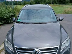 Grau Gebraucht 2011 VW Tiguan SUV | 7.990 € (Guter Preis)