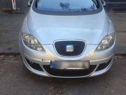 Silber Gebraucht 2006 Seat Altea XL Van / Kleinbus | 1.300 €