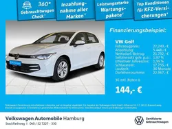 0q pure white Gebraucht 2024 VW Golf VIII Life Limousine | 27.240 € (Fairer Preis)