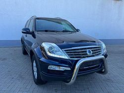 Blau Gebraucht 2016 Ssangyong (KGM) Rexton SUV | 5.400 €