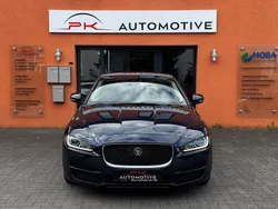 Blau Gebraucht 2015 Jaguar XE Prestige Limousine | 13.990 € (Fairer Preis)