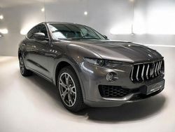 Grau Gebraucht 2016 Maserati Levante SUV | 31.890 € (Fairer Preis)