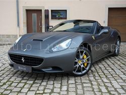Grau Gebraucht 2011 Ferrari California Cabrio | 125.890 € (Etwas zu teuer)
