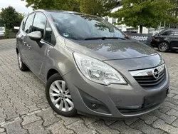 Braun Gebraucht 2012 Opel Meriva Van / Kleinbus | 3.400 € (Fairer Preis)