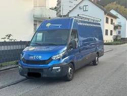 Blau Gebraucht 2015 Iveco Daily Van / Kleinbus | 11.950 € (Superpreis)