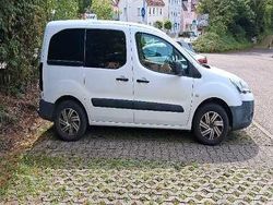 Weiß Gebraucht 2013 Citroën Berlingo Attraction Van / Kleinbus | 6.850 € (Fairer Preis)