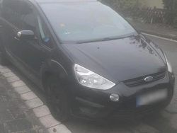 Schwarz Gebraucht 2011 Ford S-MAX S Van / Kleinbus | 4.000 € (Superpreis)