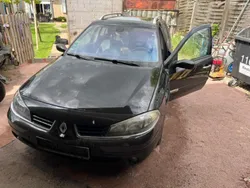Schwarz Gebraucht 2007 Renault Laguna III Kombi | 1.890 €