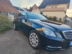 Schwarz Gebraucht 2012 Mercedes E220 Limousine | 10.000 € (Fairer Preis)