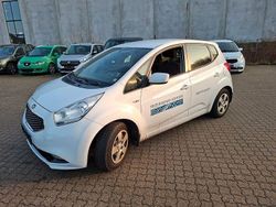 Weiß Gebraucht 2018 Kia Venga Attract Kleinwagen | 2.000 €