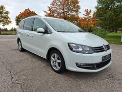 Beige Gebraucht 2019 VW Sharan Highline Van / Kleinbus | 19.990 € (Superpreis)