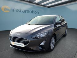 Grau Gebraucht 2021 Ford Focus Limousine | 18.999 € (Fairer Preis)
