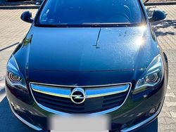 Grün Gebraucht 2015 Opel Insignia Kombi | 6.500 € (Fairer Preis)