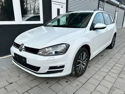Weiß Gebraucht 2016 VW Golf VII Allstar Kombi | 12.490 € (Fairer Preis)