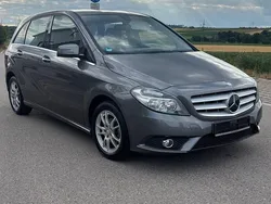Grau Gebraucht 2013 Mercedes B180 Van / Kleinbus | 11.200 € (Superpreis)