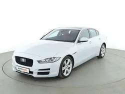 Weiß Gebraucht 2016 Jaguar XE Portfolio Limousine | 18.970 € (Teuer)