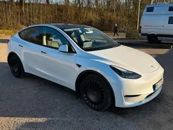 Weiß Gebraucht 2022 Tesla Model Y Performance SUV | 36.250 € (Teuer)